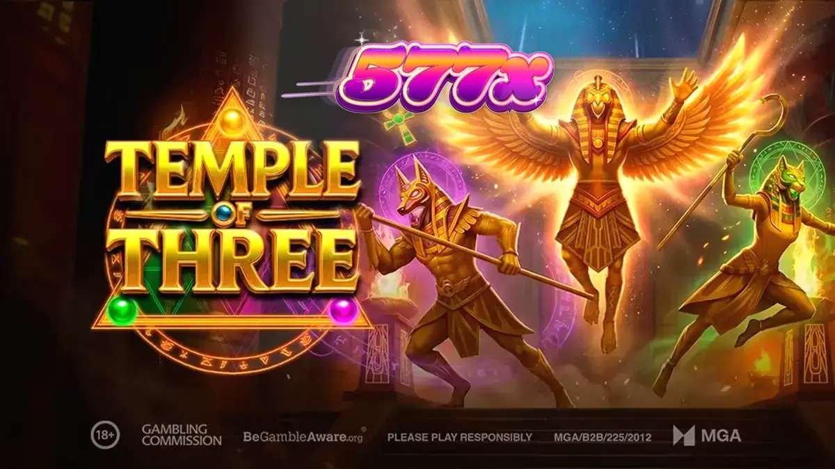 Interface do jogo Temple of Three com ícones egípcios e rolos dourados